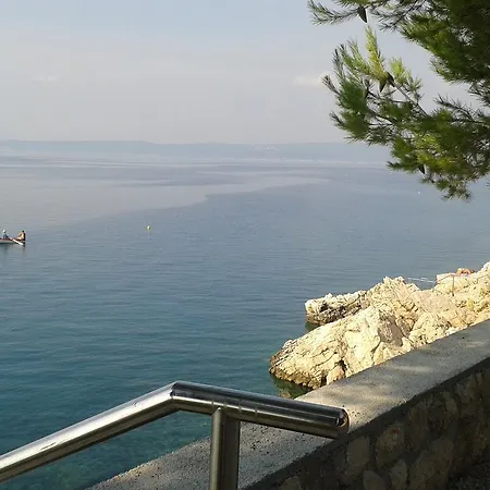 Guest house Ana 3*