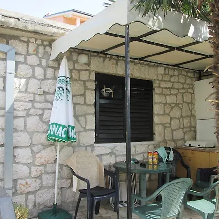 Ana Gostinjska kuća 3*